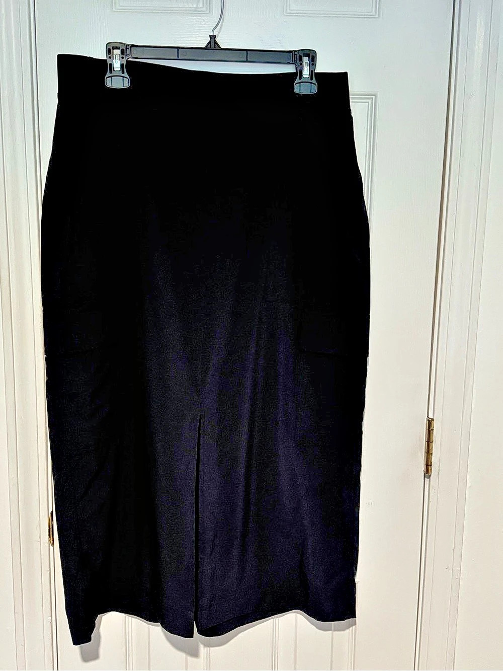 Athleta Black Cargo Midi Skirt Size 14 Like New